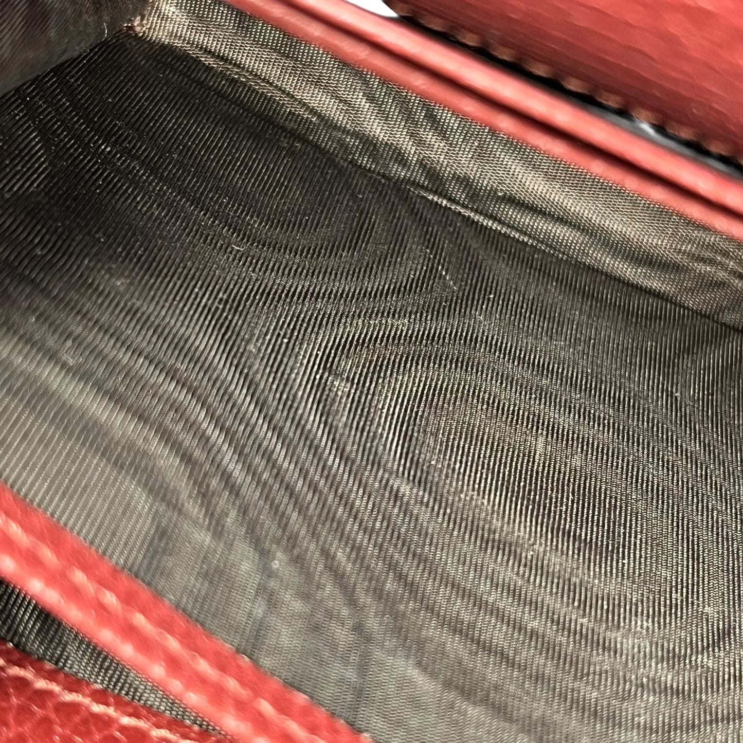 GUCCI Dionysus GG Supreme Chain Wallet - Red