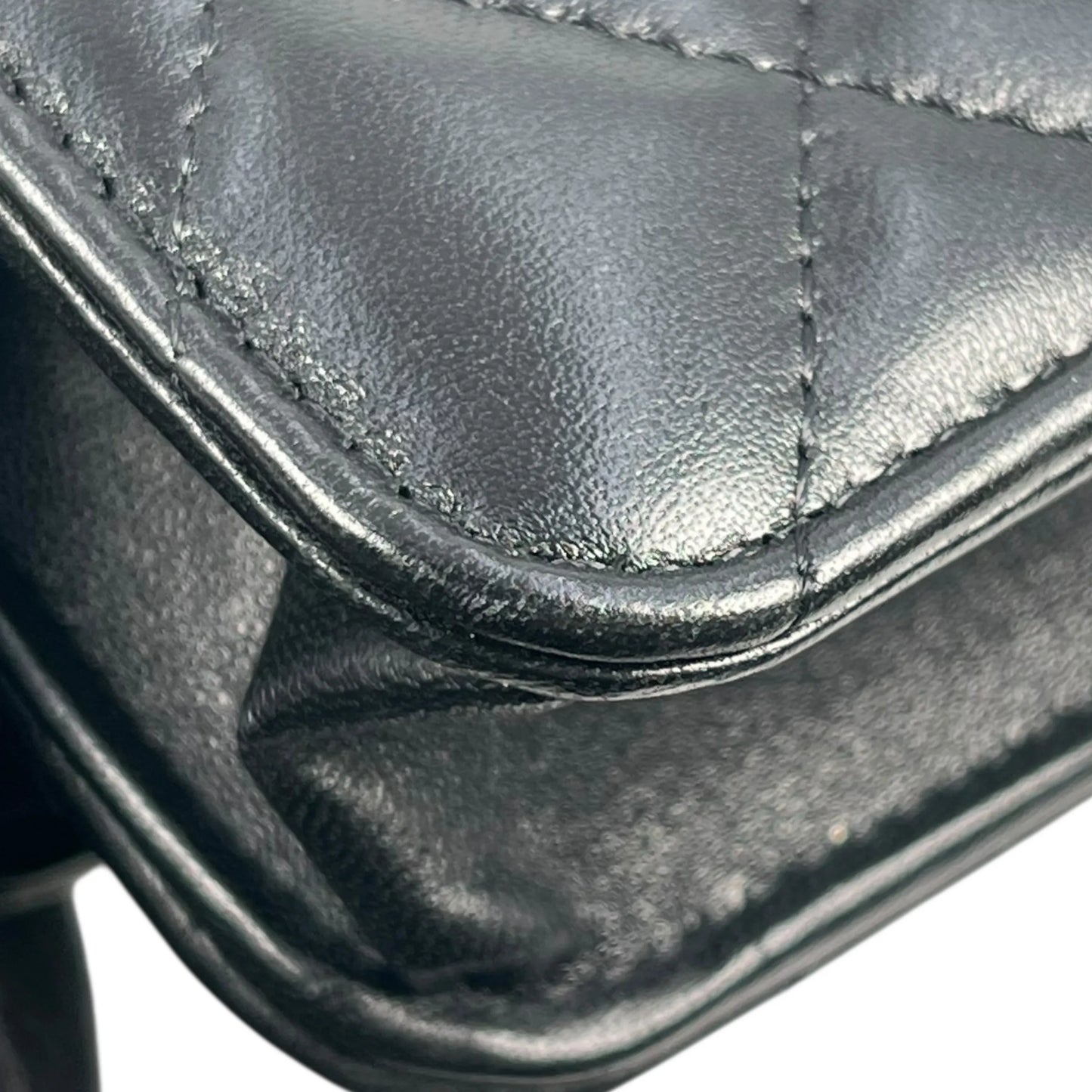CHANEL Matelasse Lamskin Chain Wallet - Black