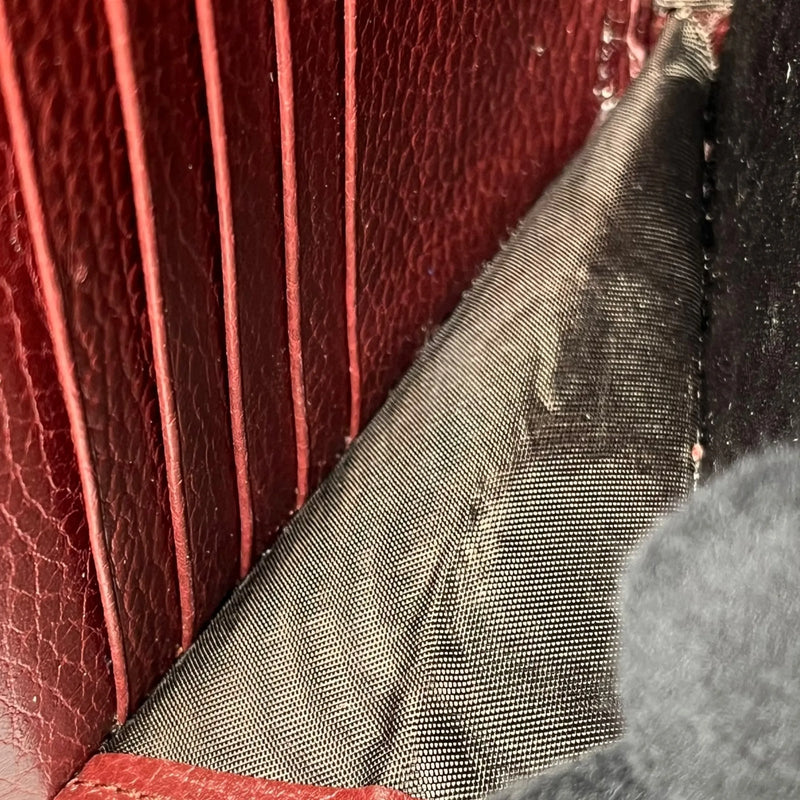 GUCCI Dionysus GG Supreme Chain Wallet - Red