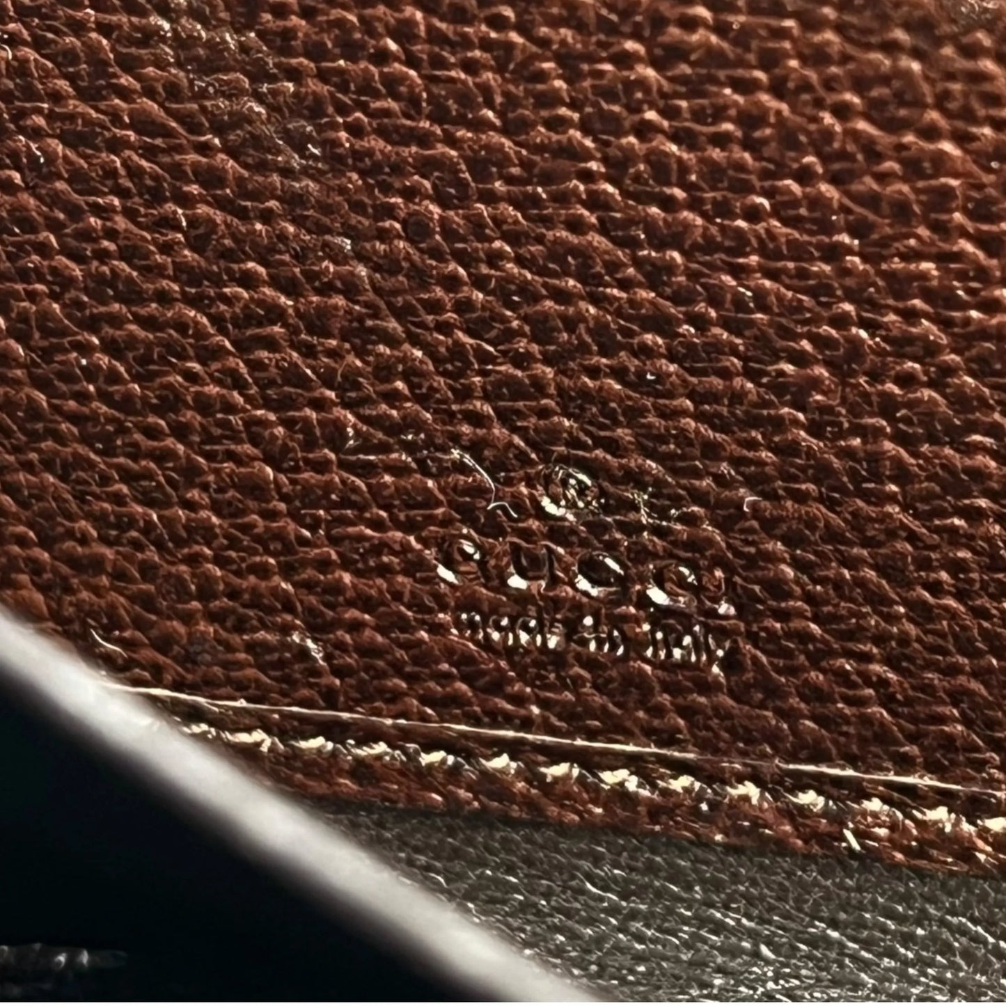 GUCCI Guccissima Round Zipper Long Wallet - Brown