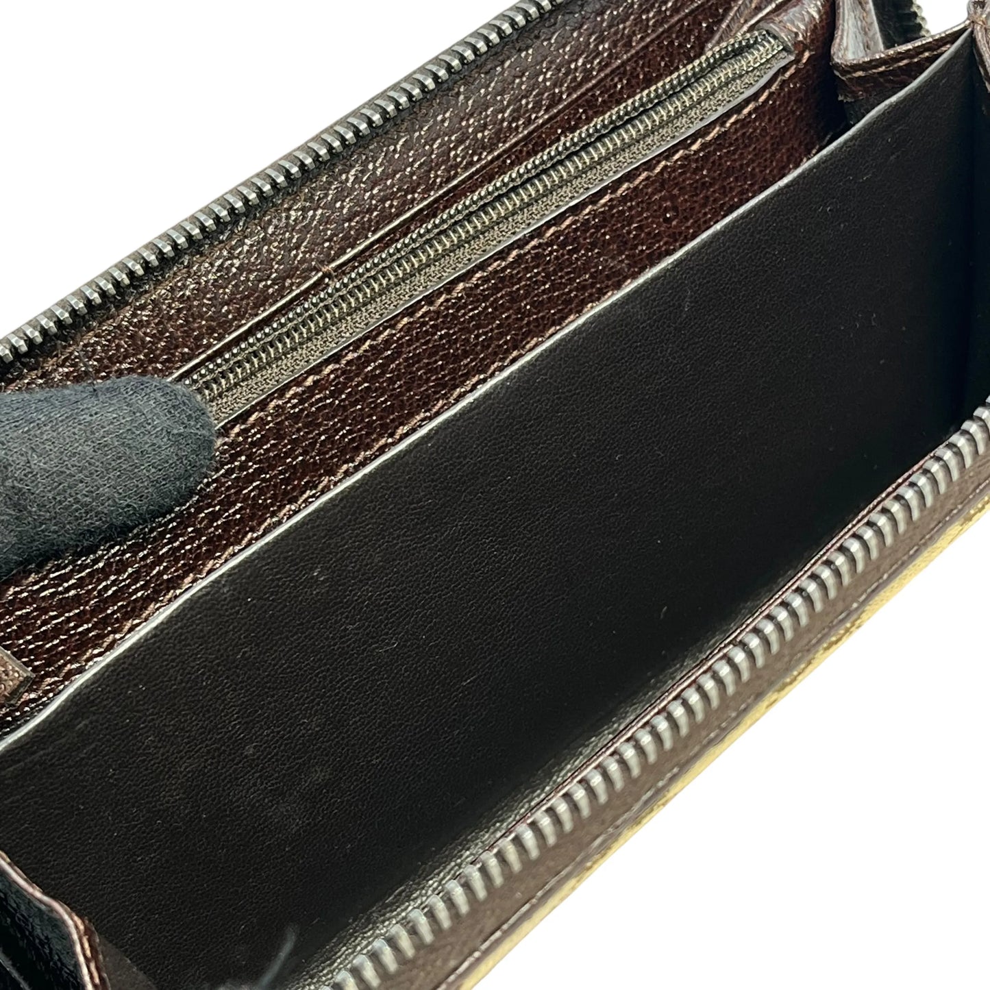 GUCCI Guccissima Round Zipper Long Wallet - Brown