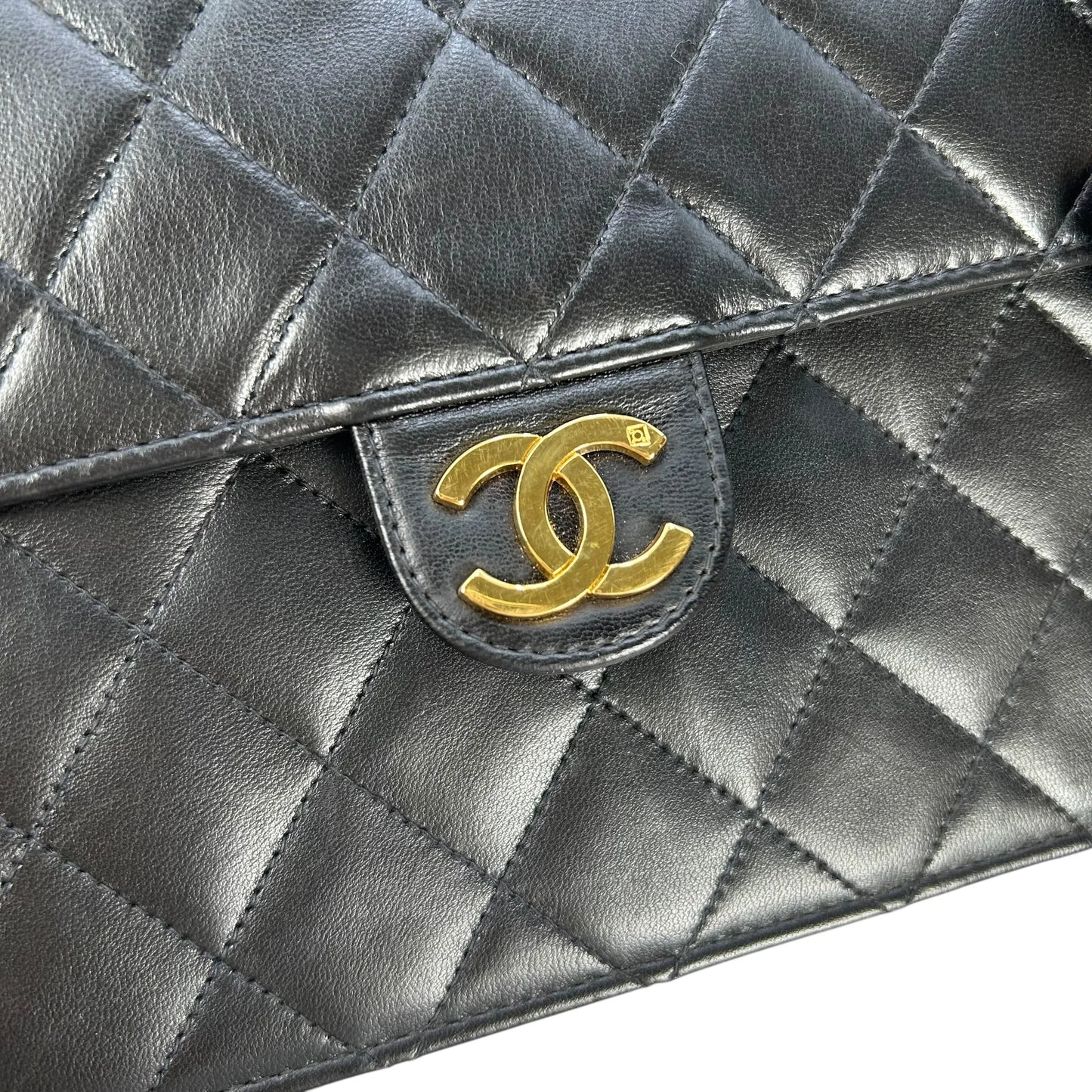 CHANEL Matelasse Lambskin Chain Shoulder Bag - Black