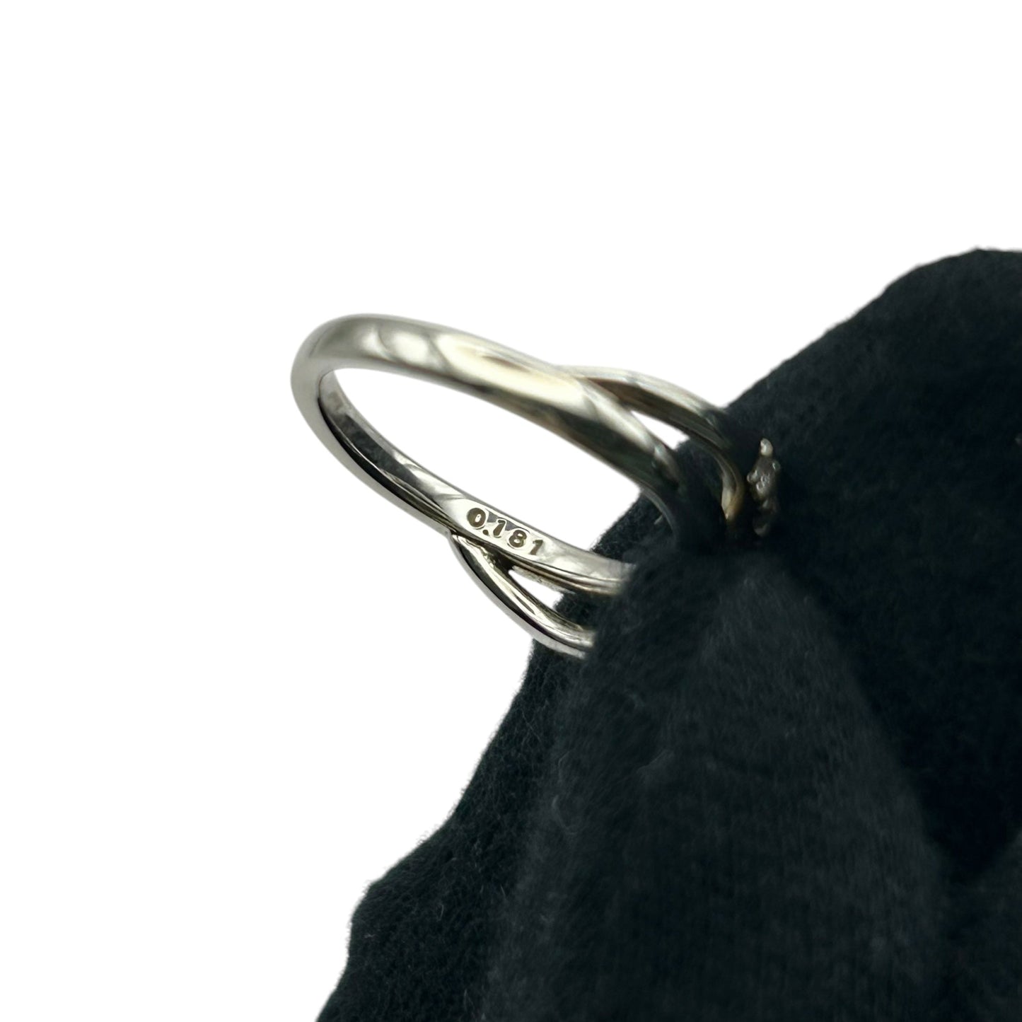 4°C Pt950 Diamond Ring Cross Wave Ring Jewelry