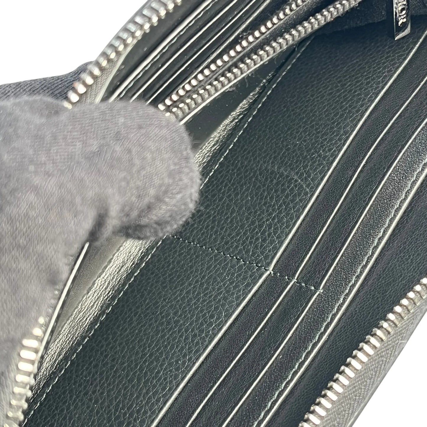 Dior CD Icon Round Zipper Long Wallet - Black