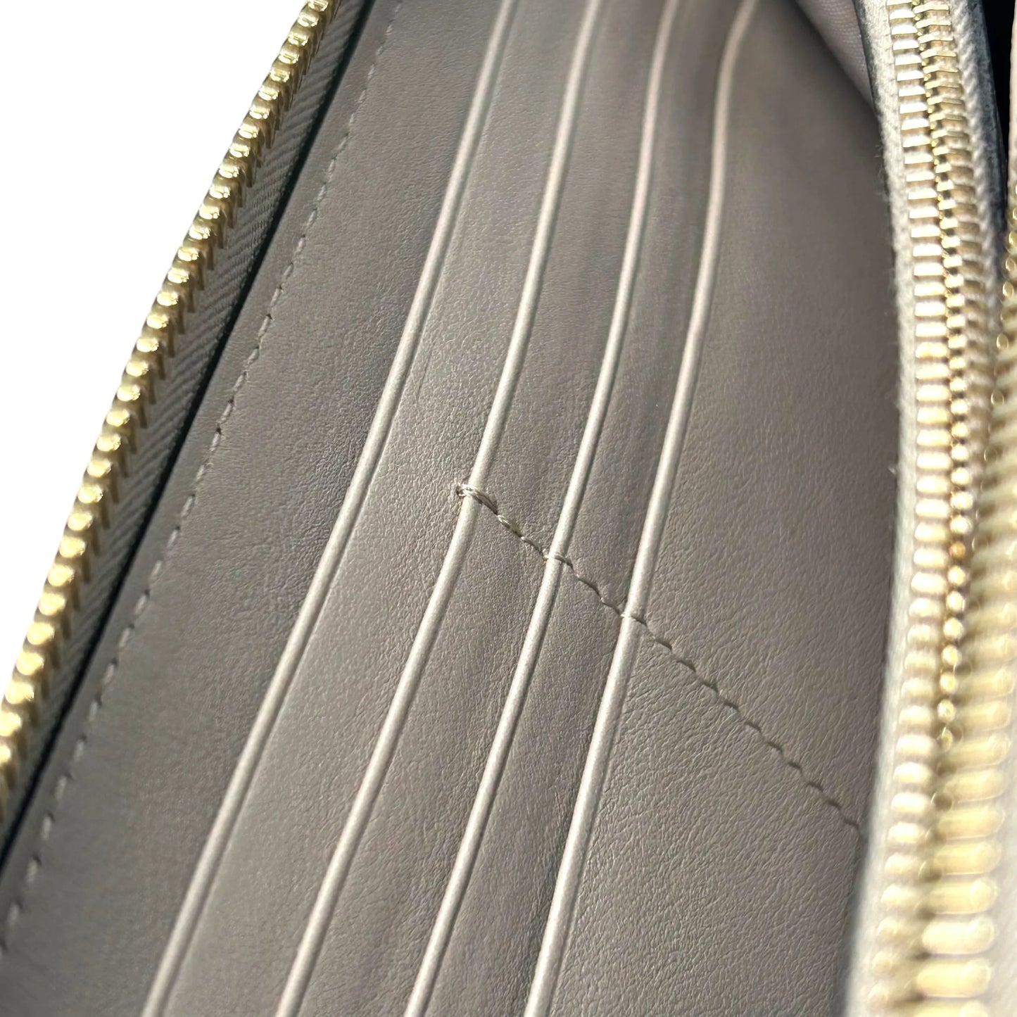Valentino Rockstud Round Fastener Long Wallet - Gray