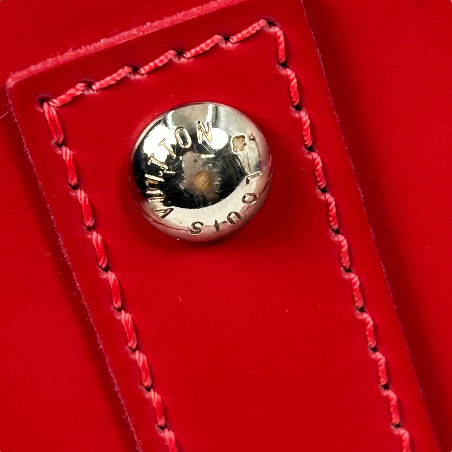 Louis Vuitton Epi Alma BB - Red
