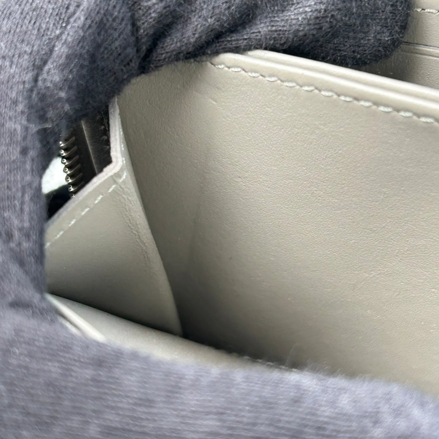 Louis Vuitton Monogram Mahina Long Wallet - Silver