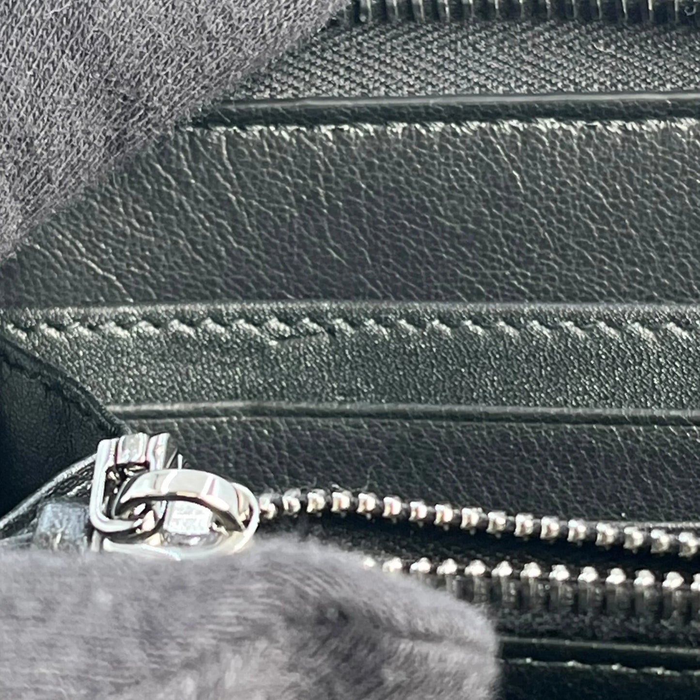 Dior CD Icon Round Zipper Long Wallet - Black