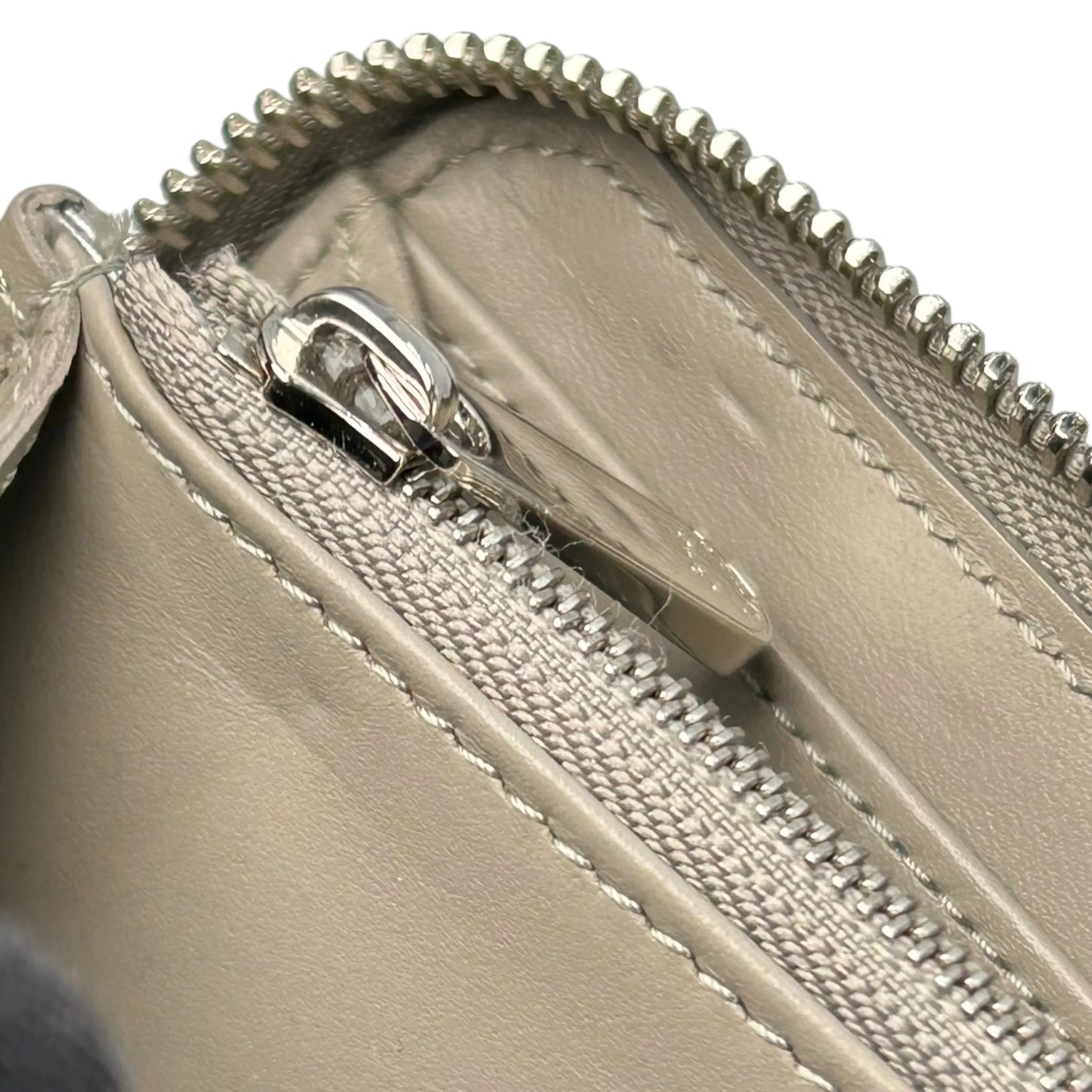 Louis Vuitton Monogram Mahina Long Wallet - Silver