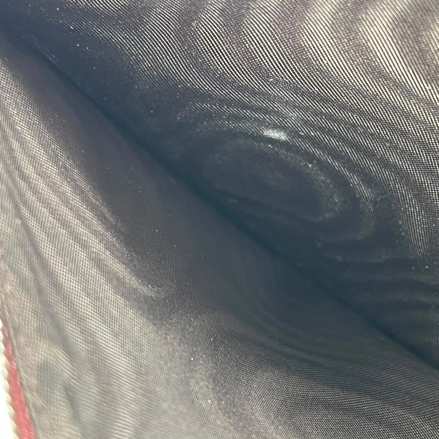 GUCCI Dionysus GG Supreme Chain Wallet - Red