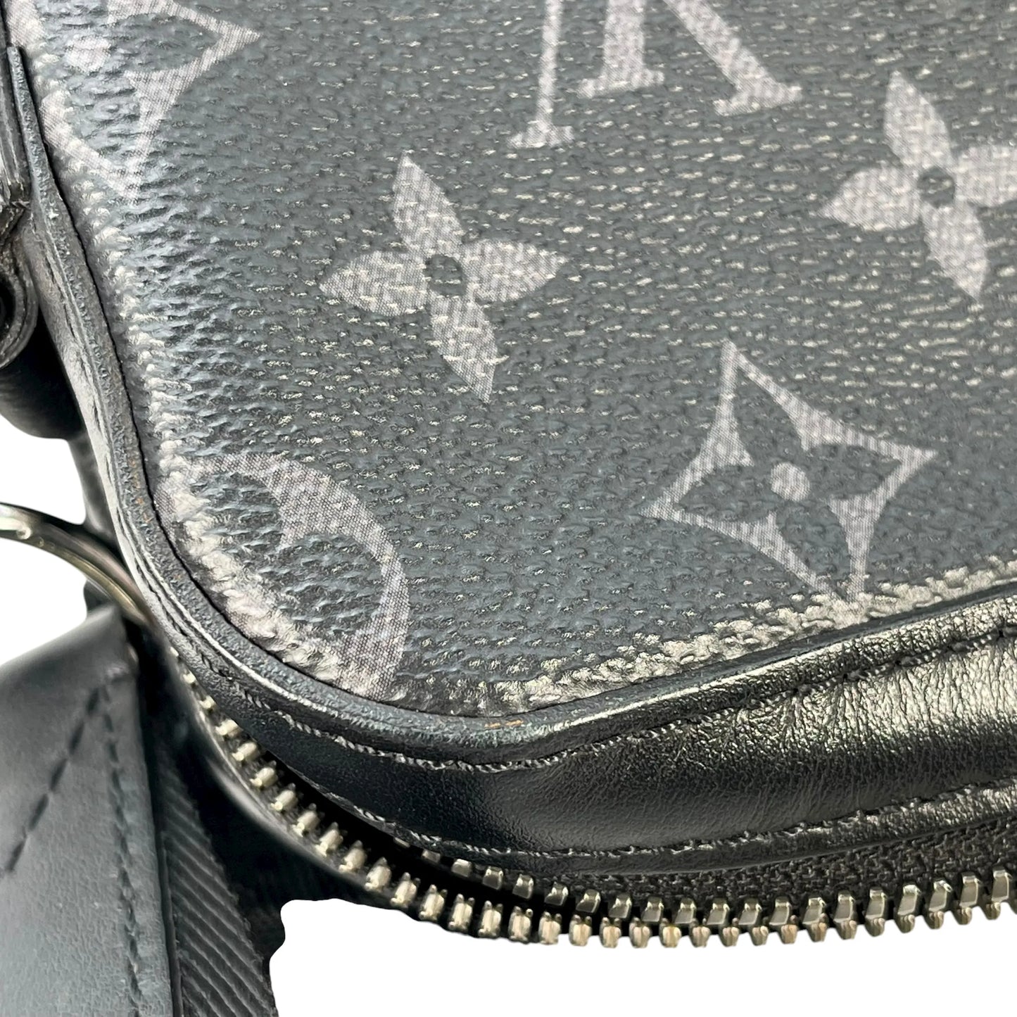 Louis Vuitton Trio Messenger Monogram Eclipse Shoulder Bag - Black