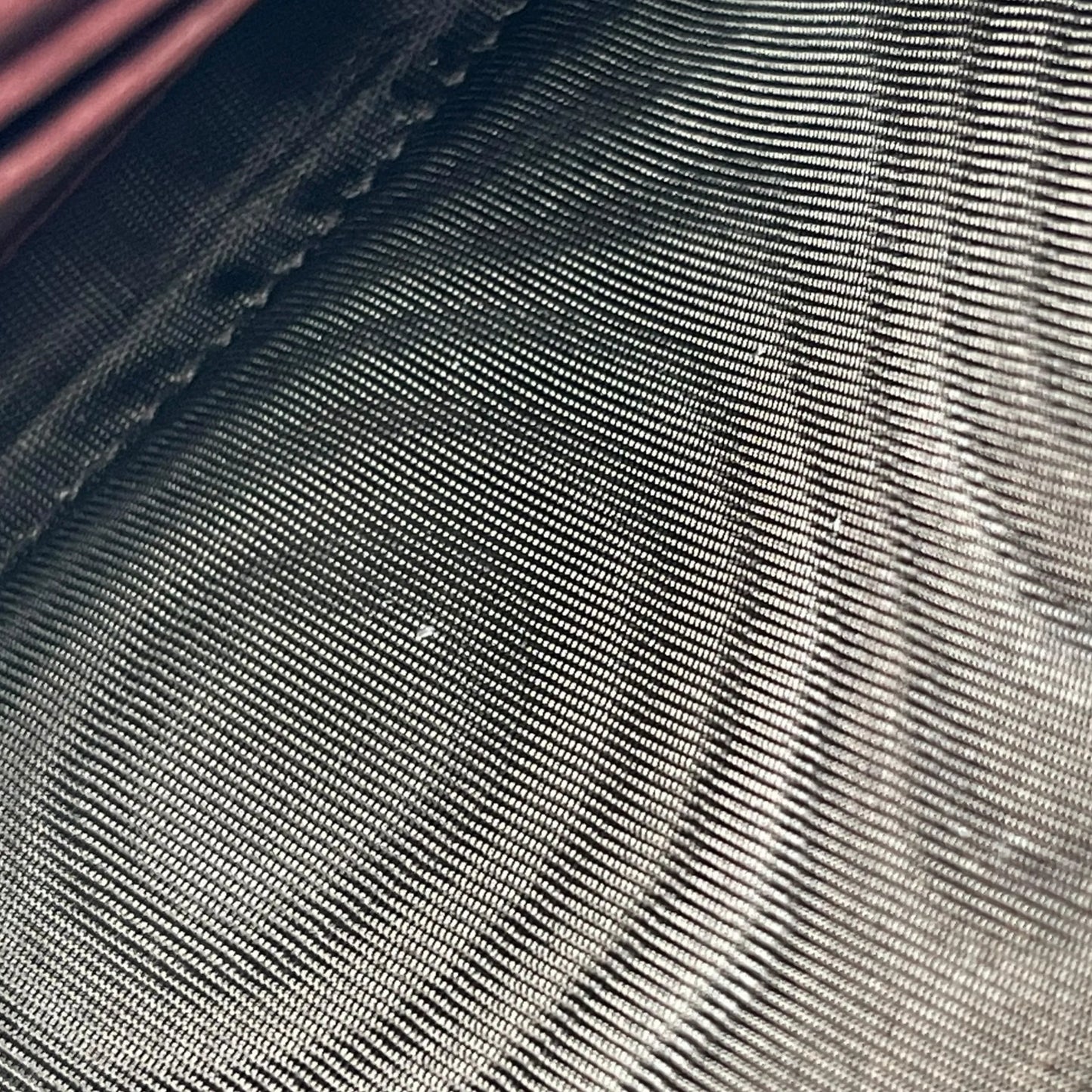 GUCCI Dionysus GG Supreme Chain Wallet - Red