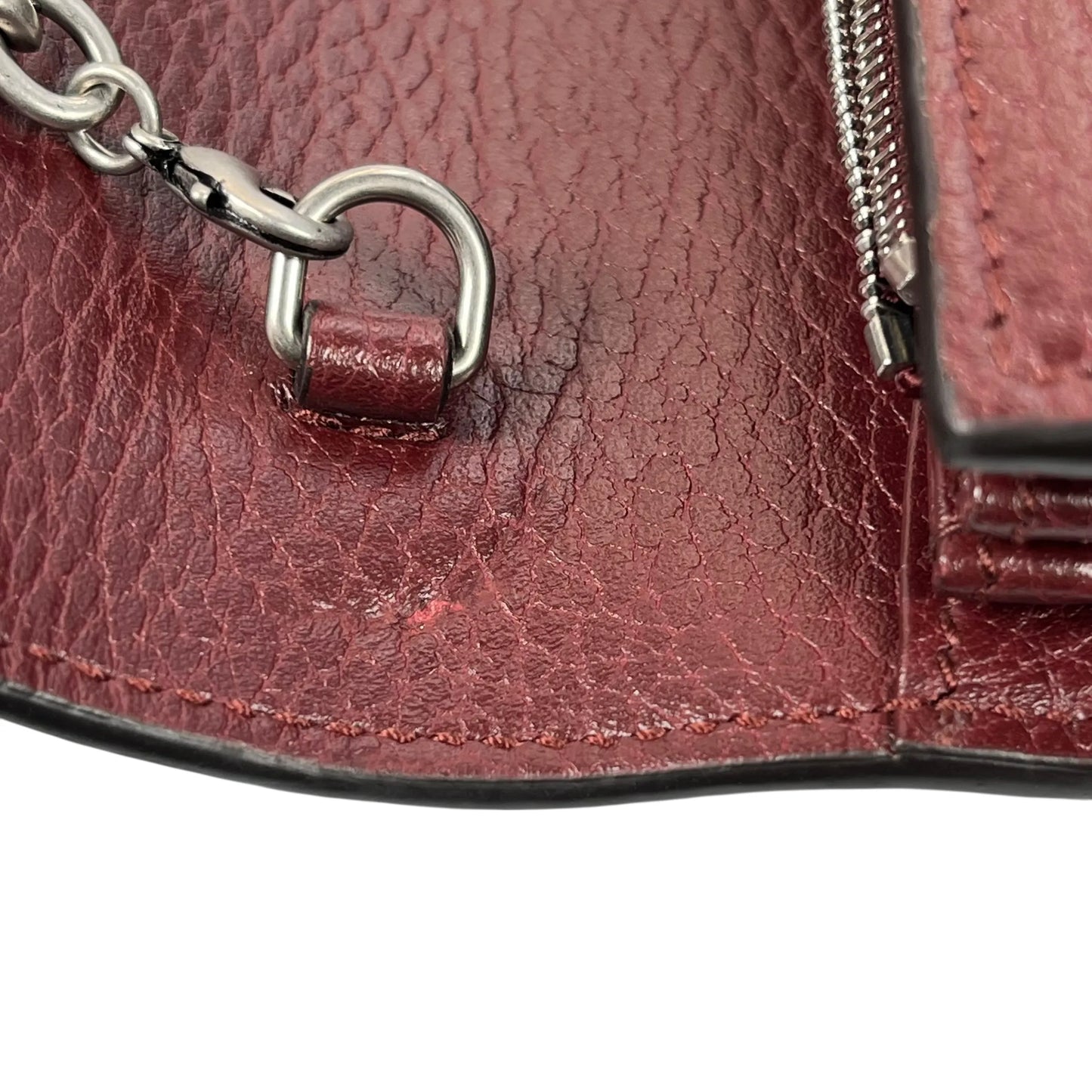 GUCCI Dionysus GG Supreme Chain Wallet - Red