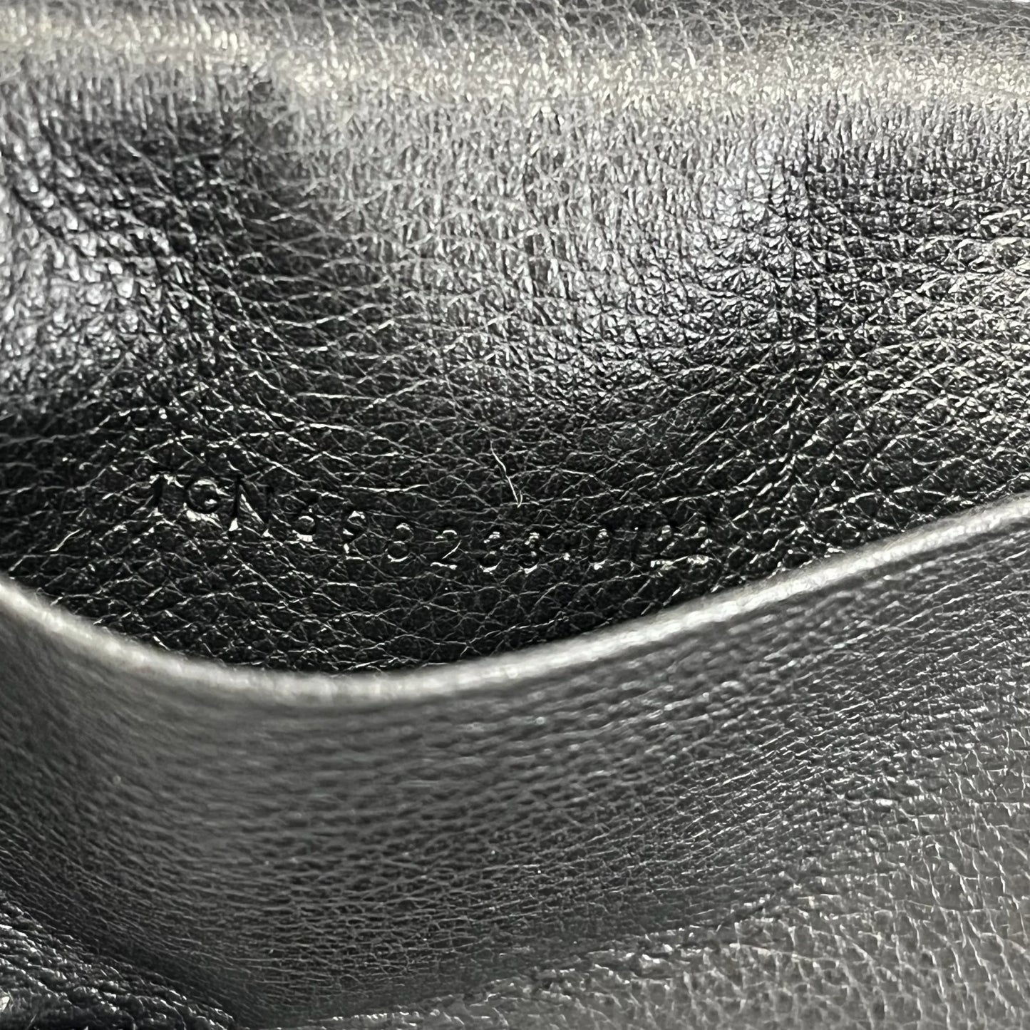 Saint Laurent Tiny Cassandra Logo Key Case - Black