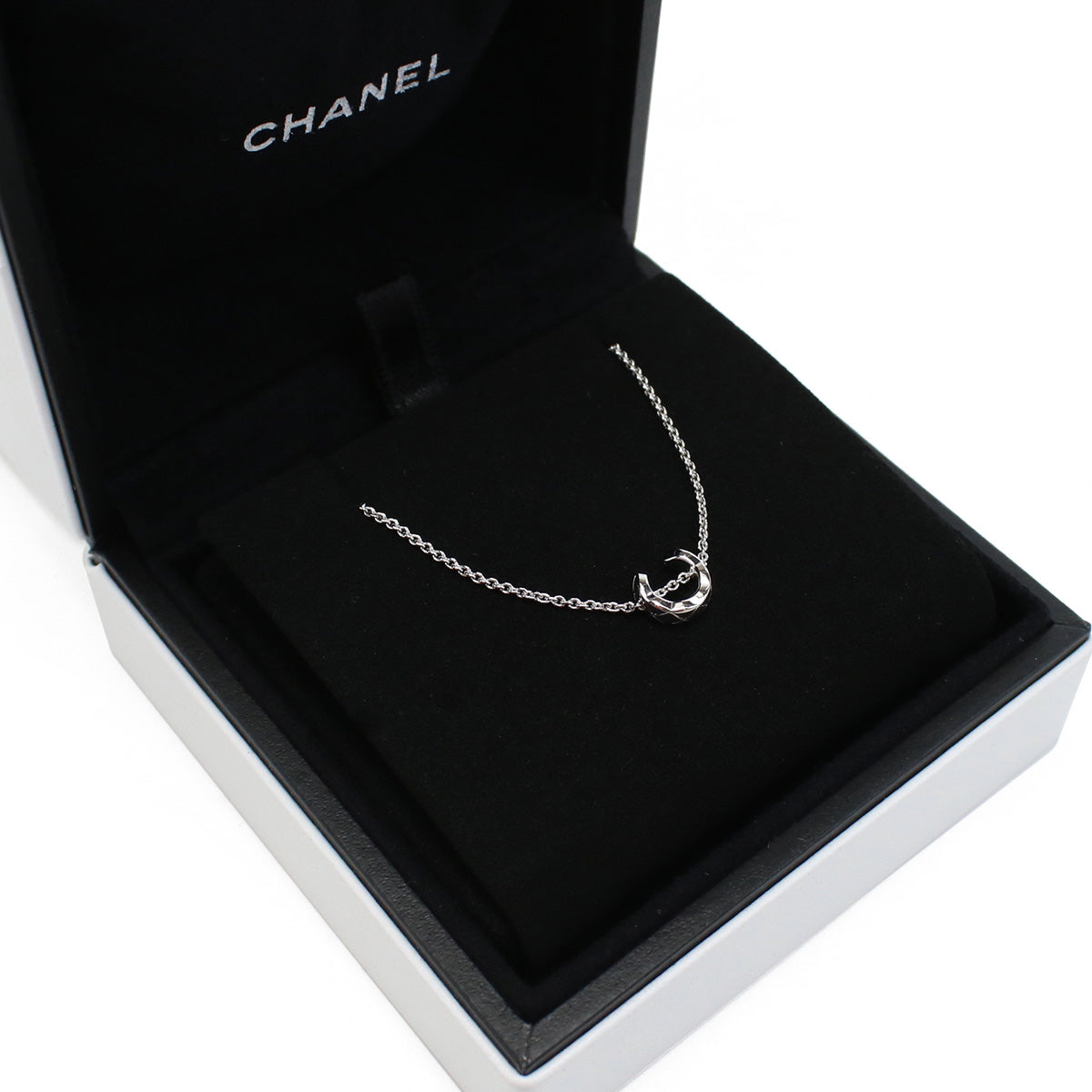 CHANEL Coco Crush Bracelet - 18KWG
