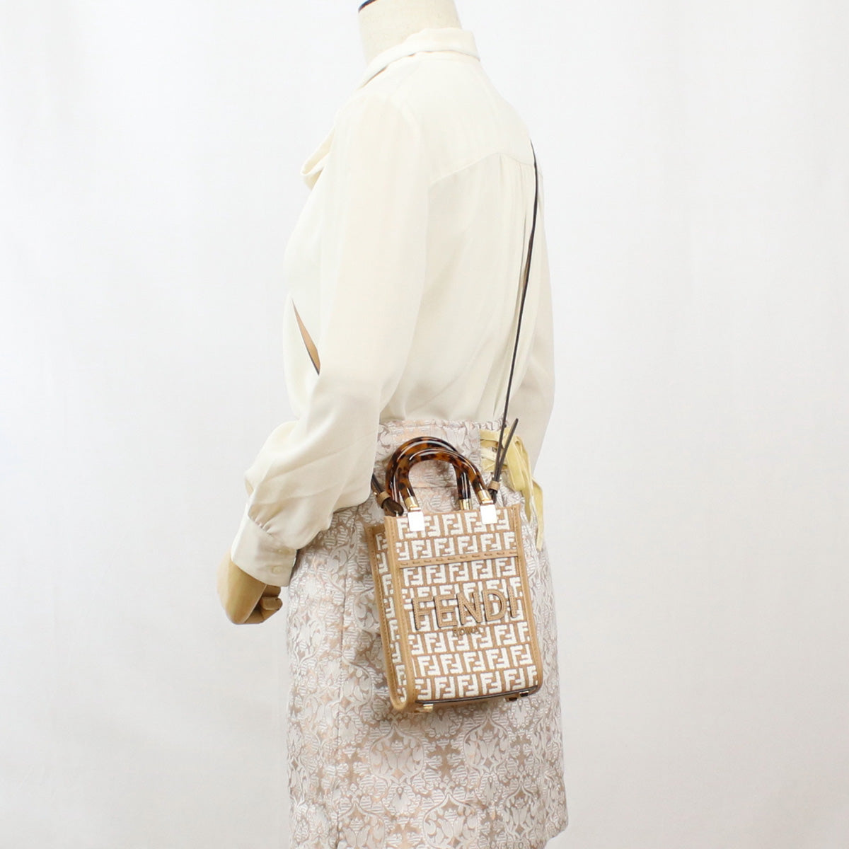 FENDI Sunshine Shopper Hand Bag - Brown