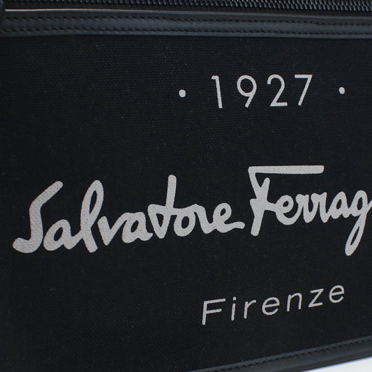 FERRAGAMO 1927 Signature Pouch Clutch Bag - Black