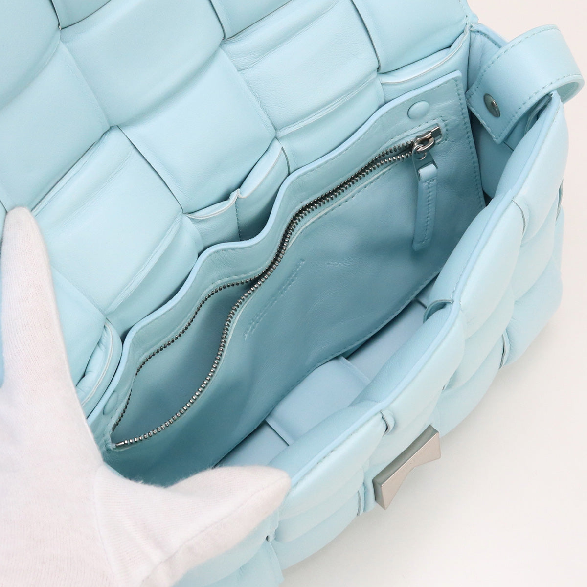 BOTTEGA VENETA Intrecciato Padded Cassette Shoulder Bag - Blue