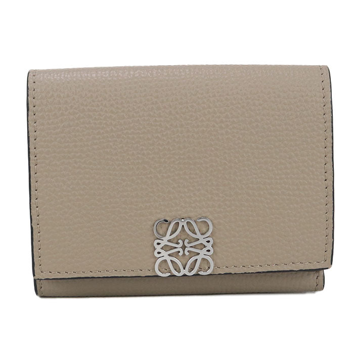 【美品】LOEWE ベージュ アナグラム　コンパクトウォレット　三つ折り財布 LOEWE アナグラム カーフ 三つ折り財布 コンパクトウォレット