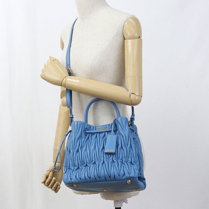 MIUMIU マトラッセ レザー ハンドバッグ ショルダーバッグ - ブルー