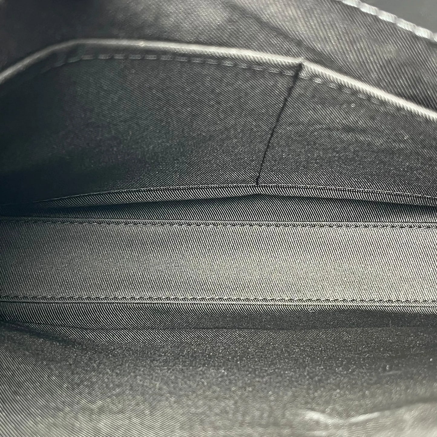 Louis Vuitton Monogram Eclipse Sac Plat - Black