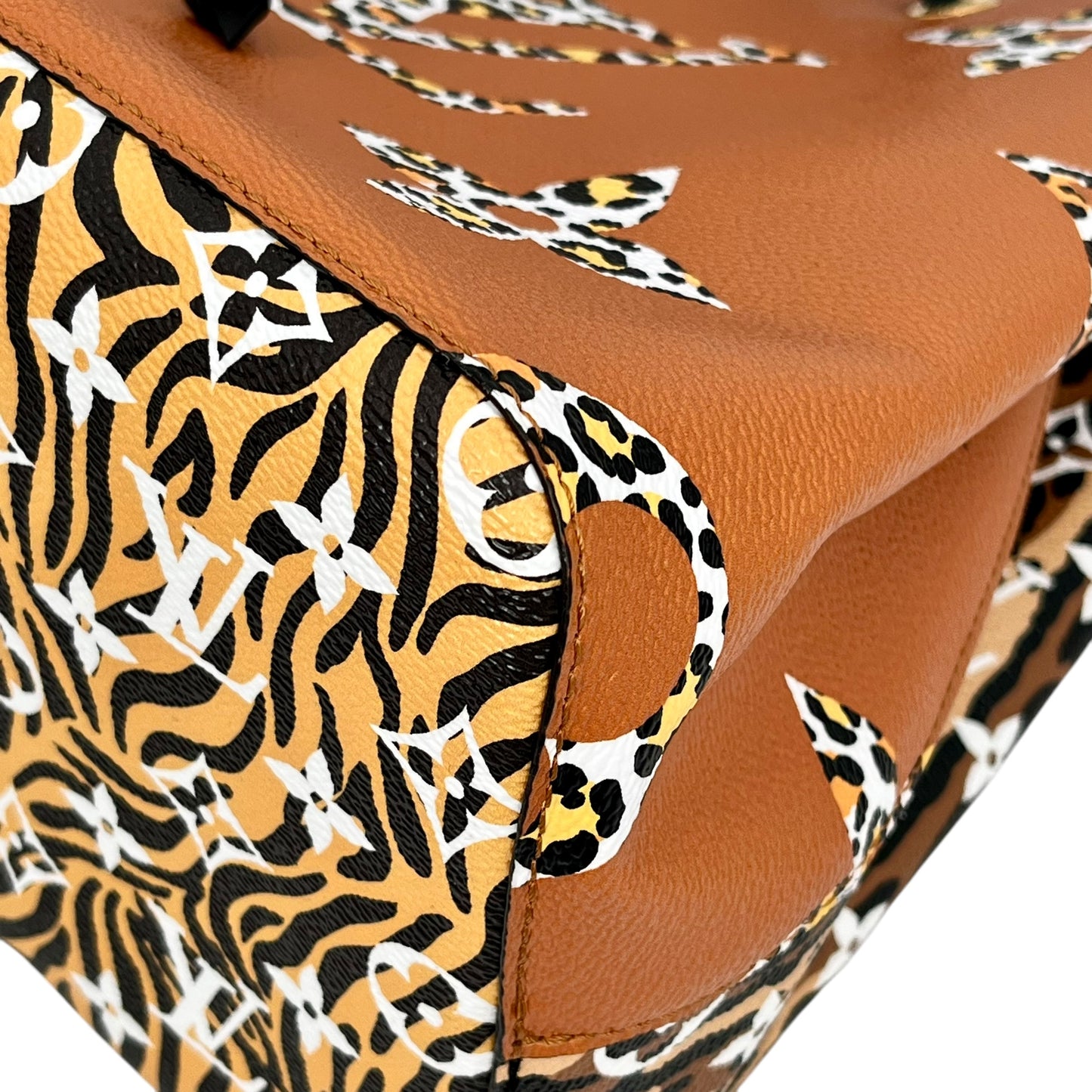 Louis Vuitton NeoNoe Camel Monogram Giant Jungle