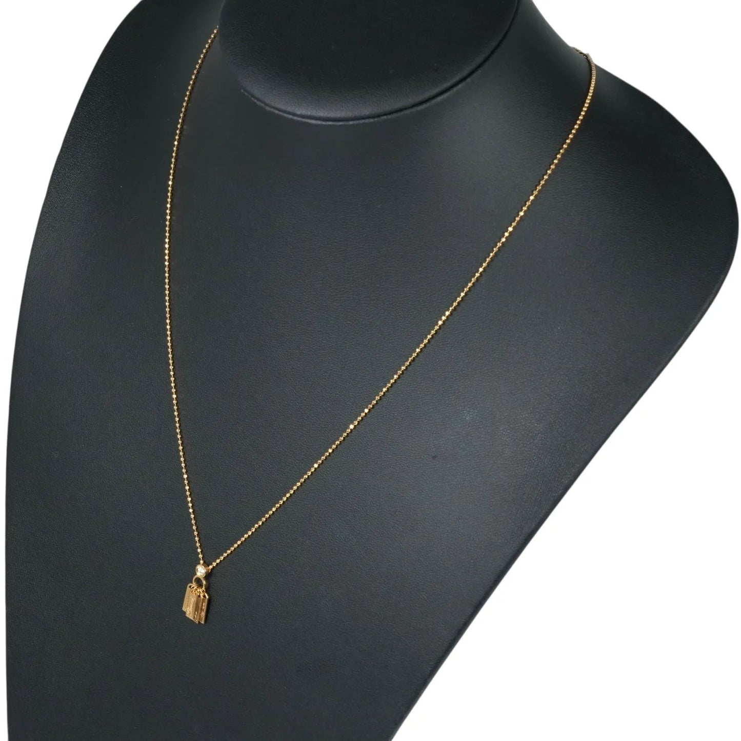 GUCCI Logo Plate 1P Diamond Necklace 18K