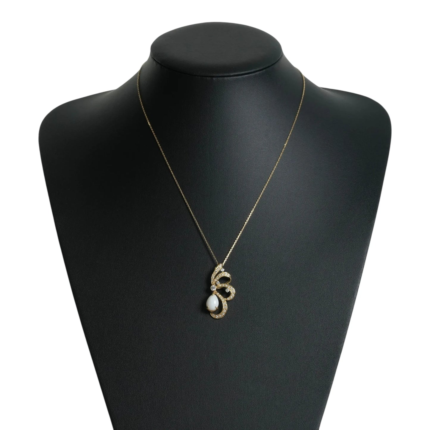 Half Flower Motif Necklace D2.01/D0.54 - 18KYG