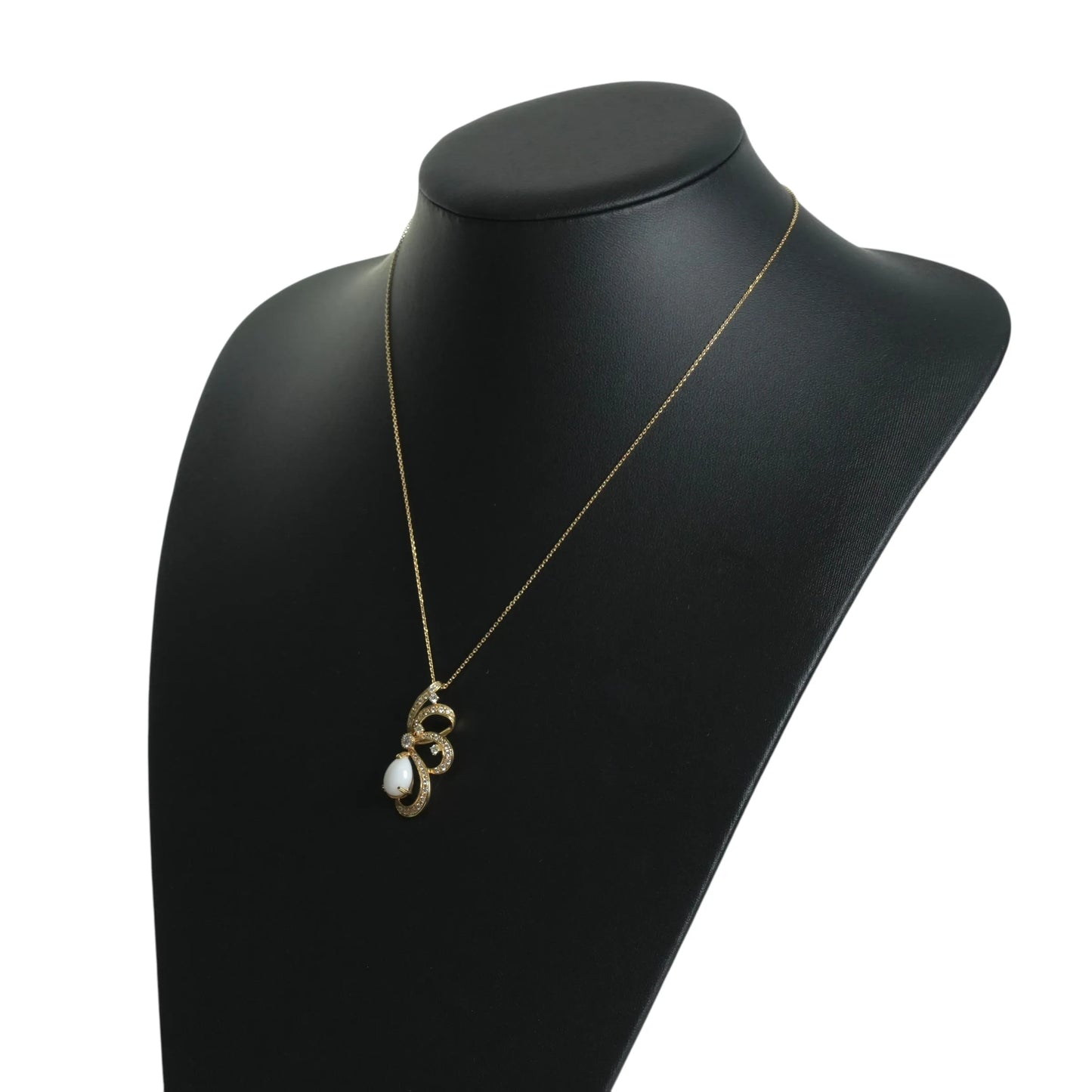 Half Flower Motif Necklace D2.01/D0.54 - 18KYG