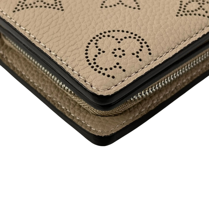 Louis Vuitton Portefeuille Clea Compact Wallet - Brown