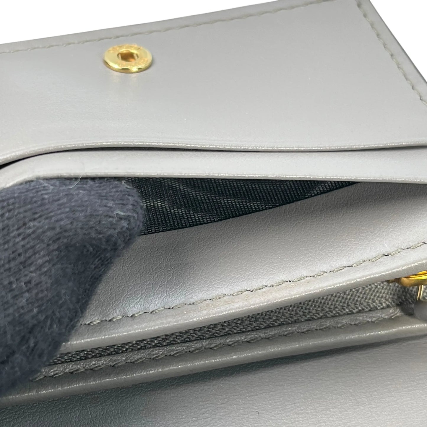 GUCCI GG Materasse Compact Wallet - Gray