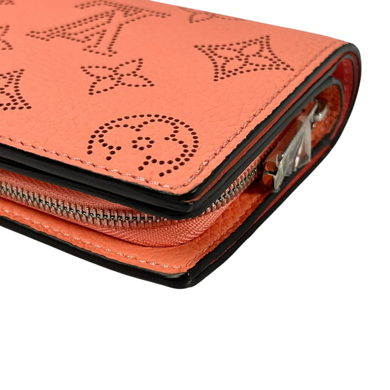 Louis Vuitton Portefeuille Clea Mahina Compact Wallet - Orange Pink