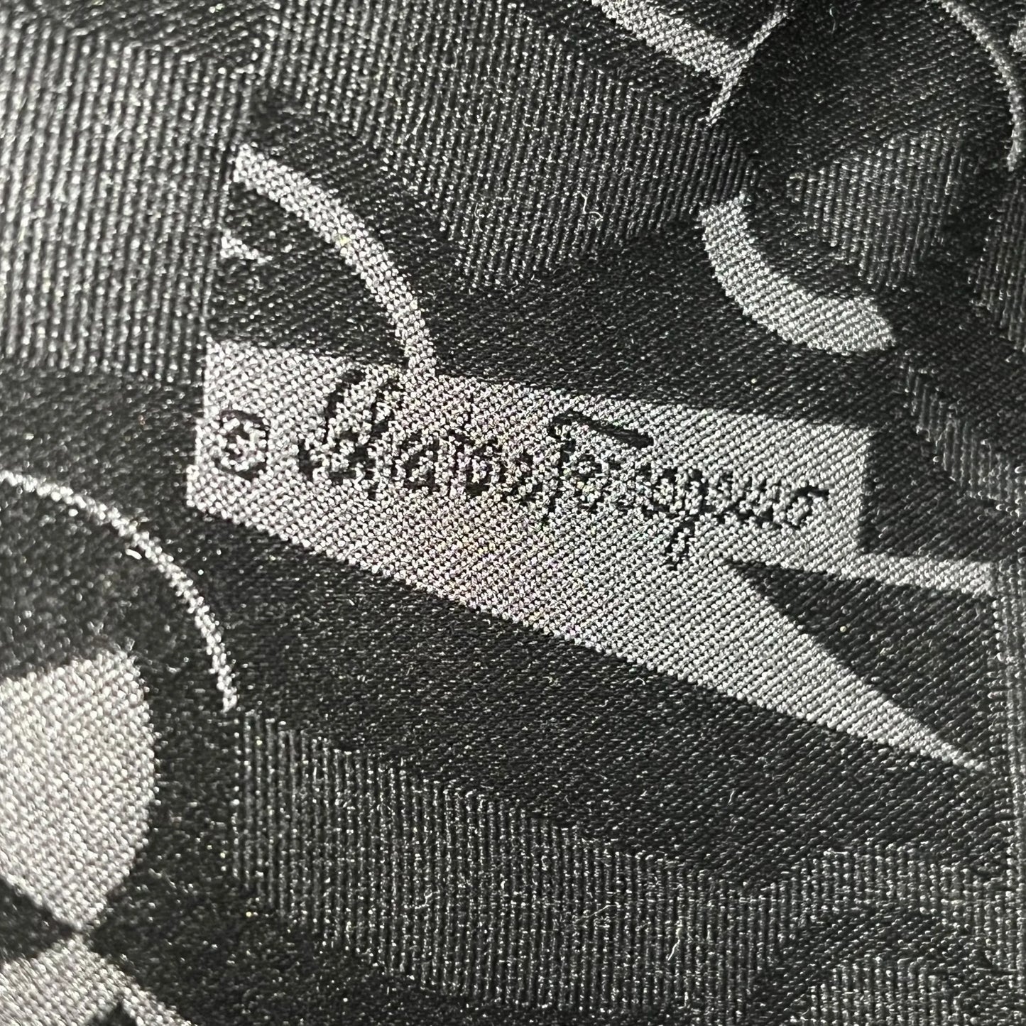 Ferragamo ボウ レザー トートバッグ ブラック