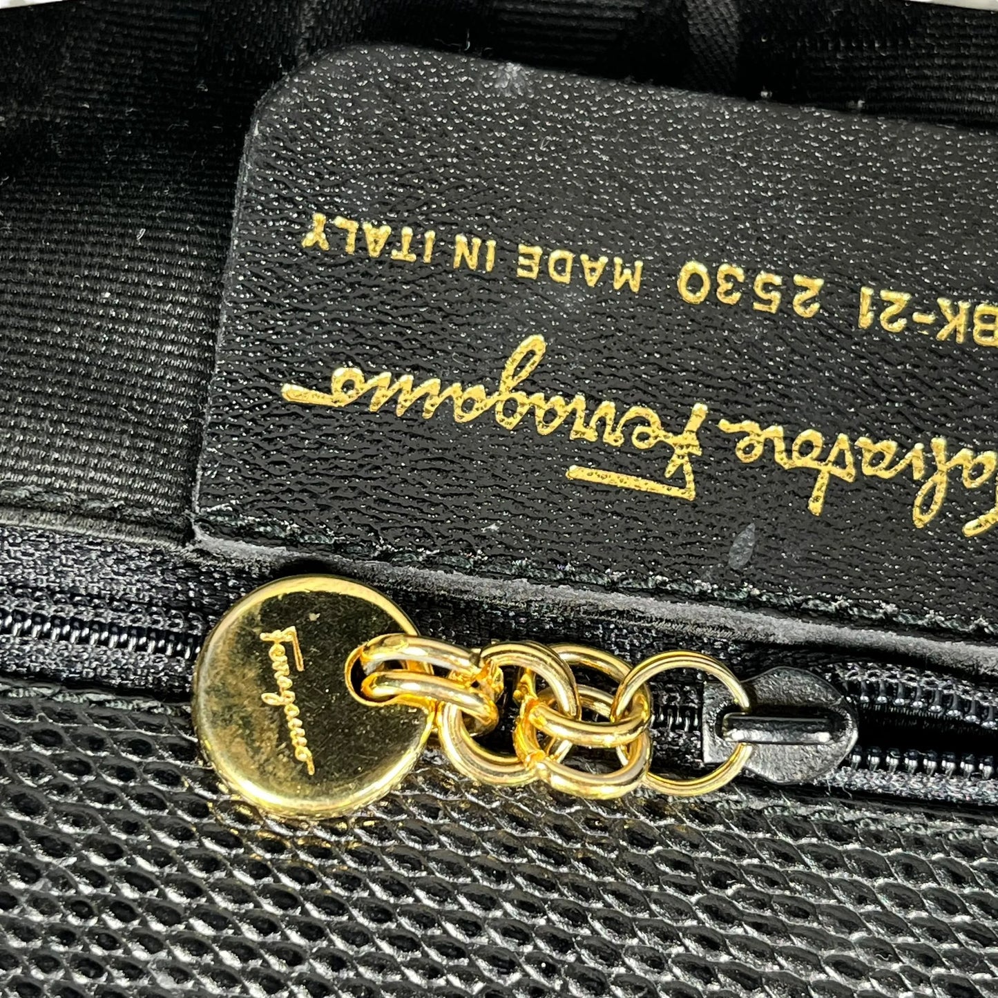 Ferragamo ボウ レザー トートバッグ ブラック