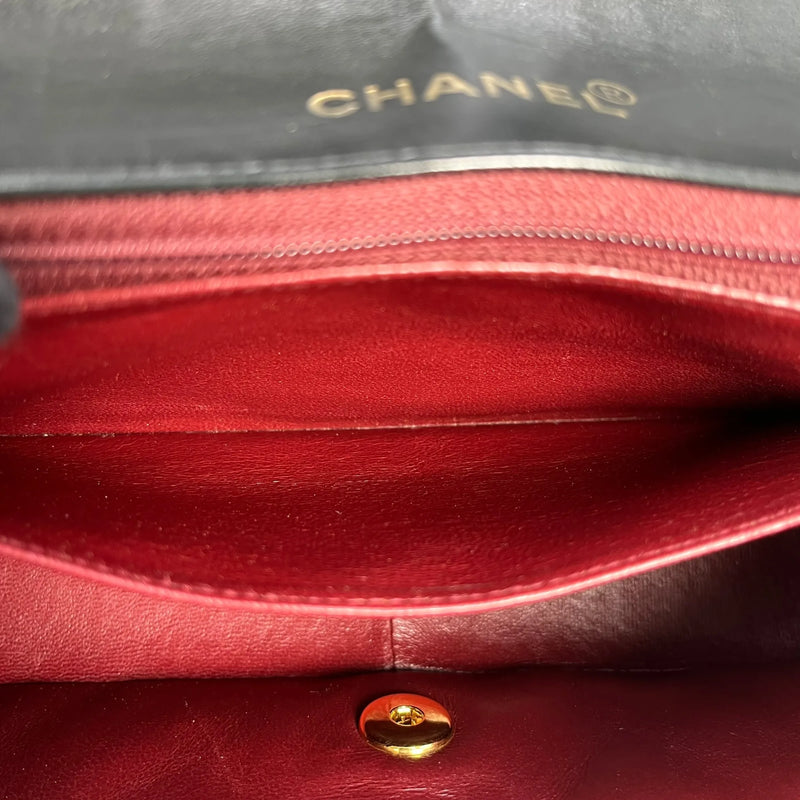 CHANEL Diana 25 Lambskin Shoulder Bag - Black