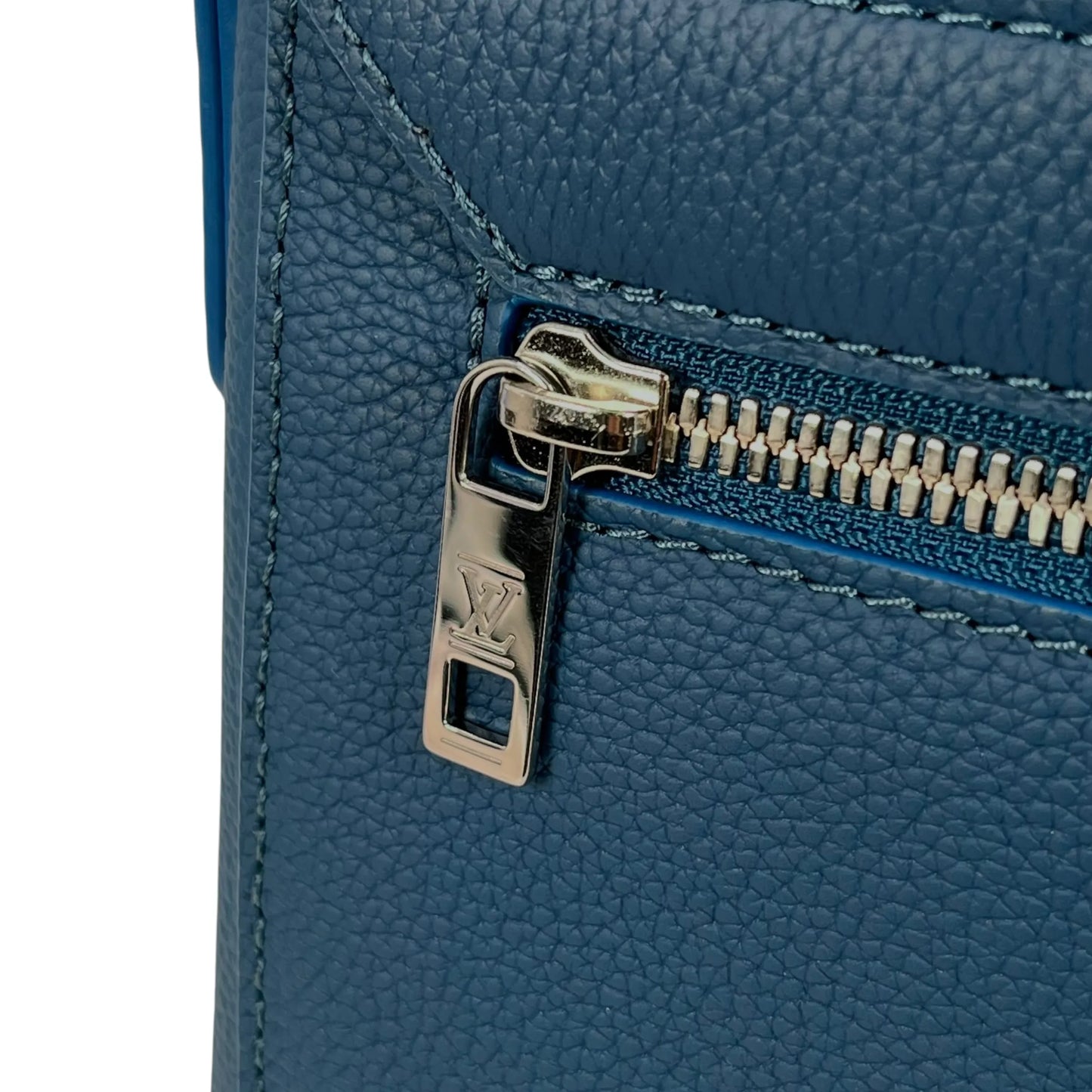 Louis Vuitton New Messenger Shoulder Bag - Navy Blue