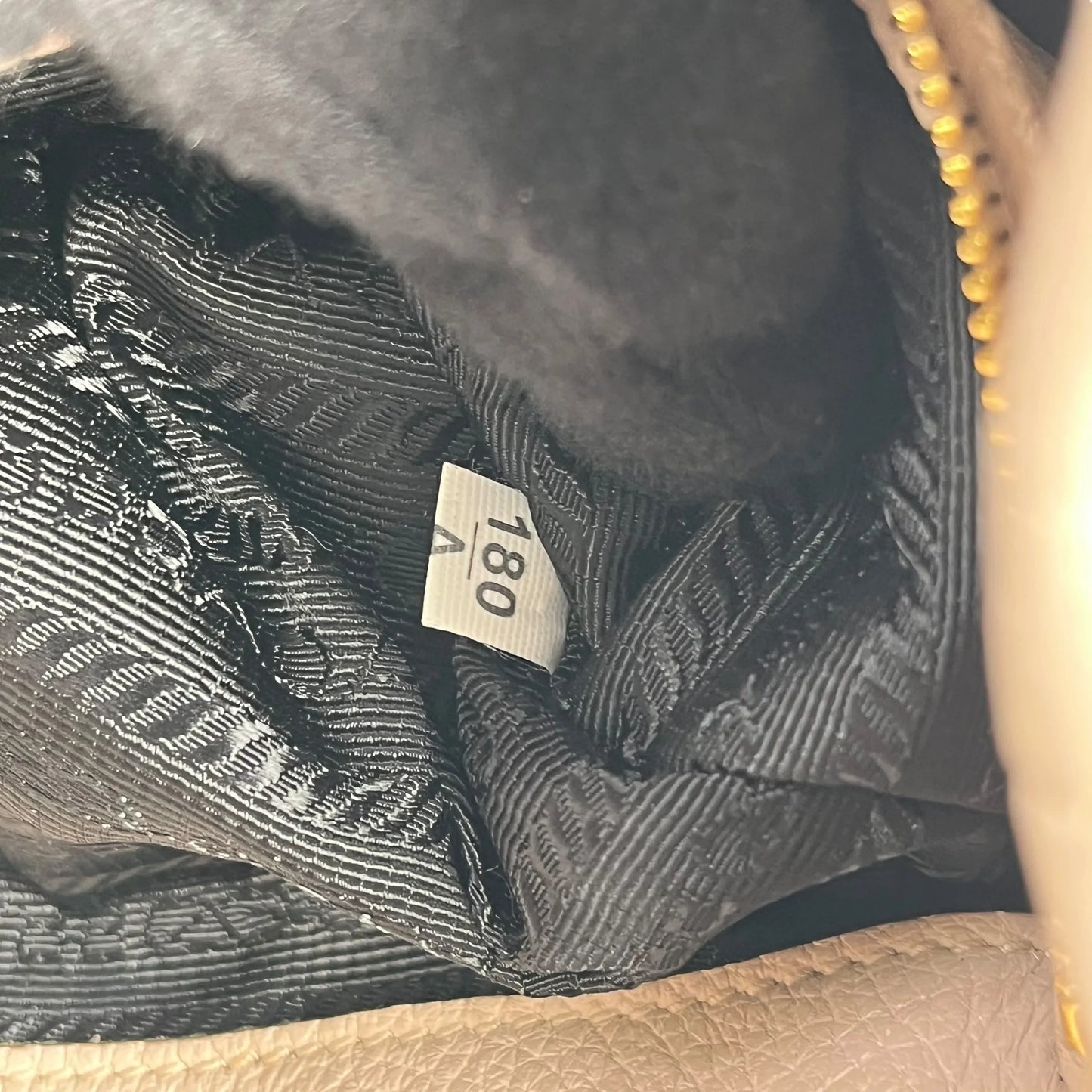 PRADA Hand Bag Vitello Daino Leather - Baby Pink