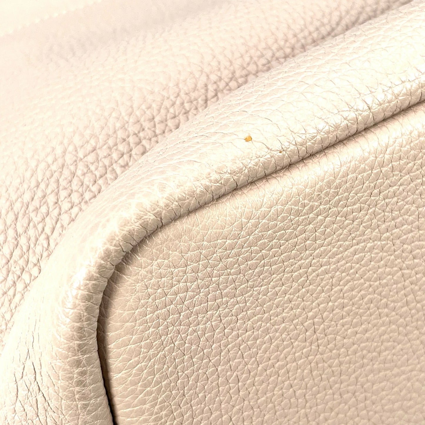 PRADA Hand Bag Vitello Daino Leather - Baby Pink