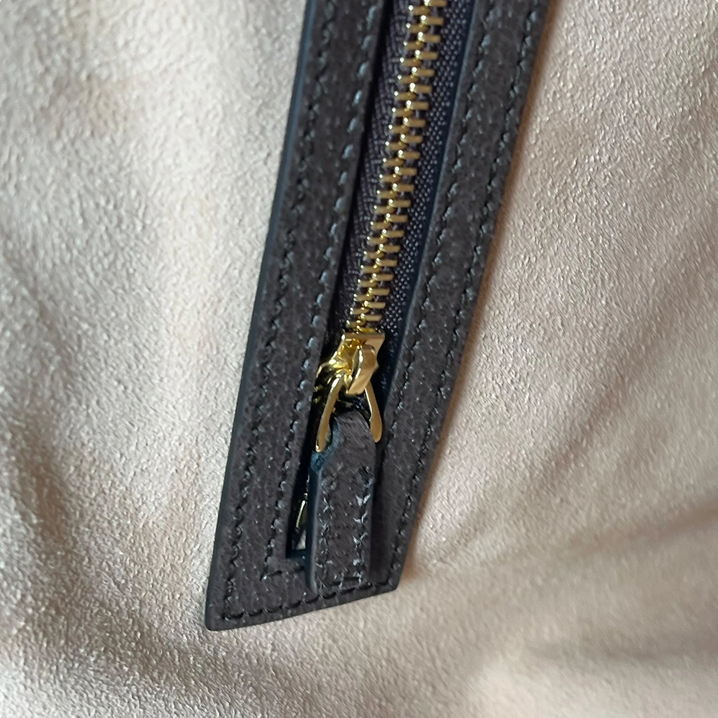 GUCCI Ophidia GG Supreme Large Tote Bag - Brown 