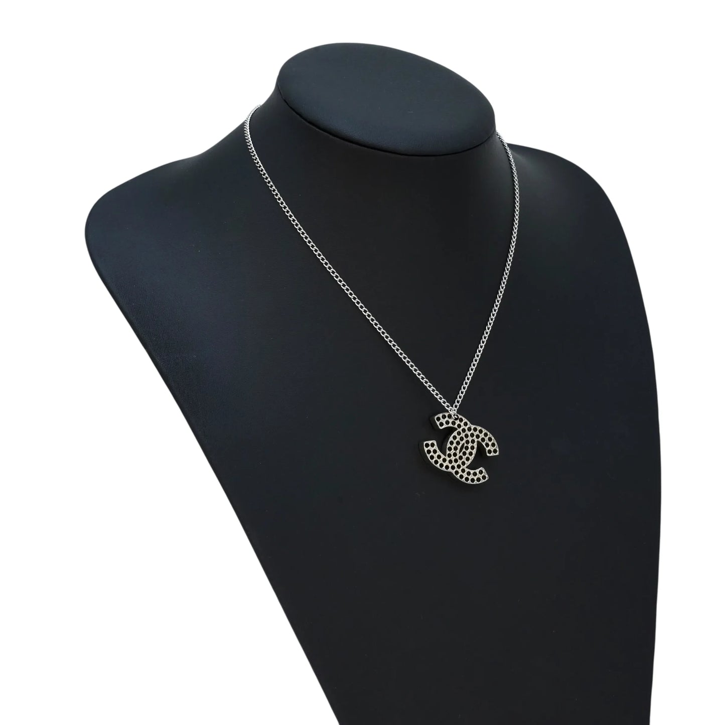 CHANEL Punching CC Logo Necklace - Metal