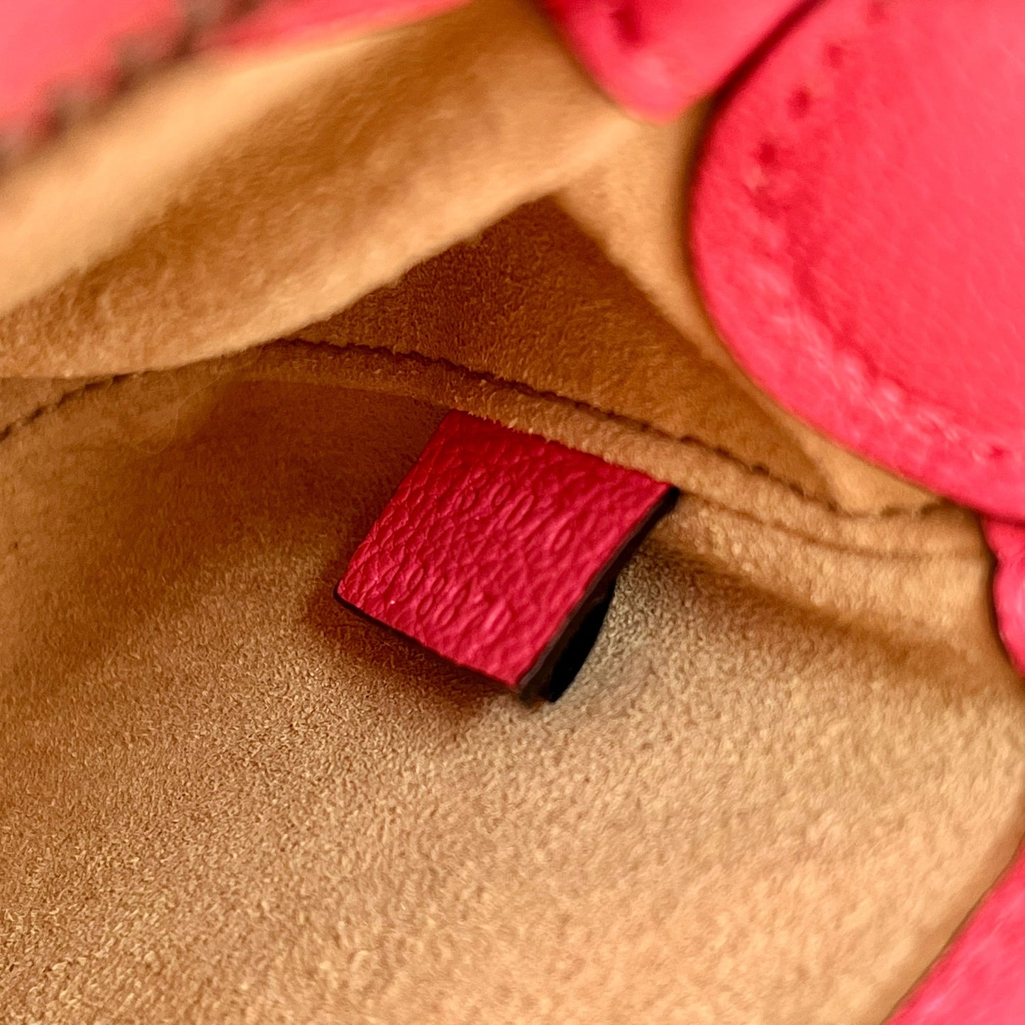 GUCCI Aphrodite Small Pink