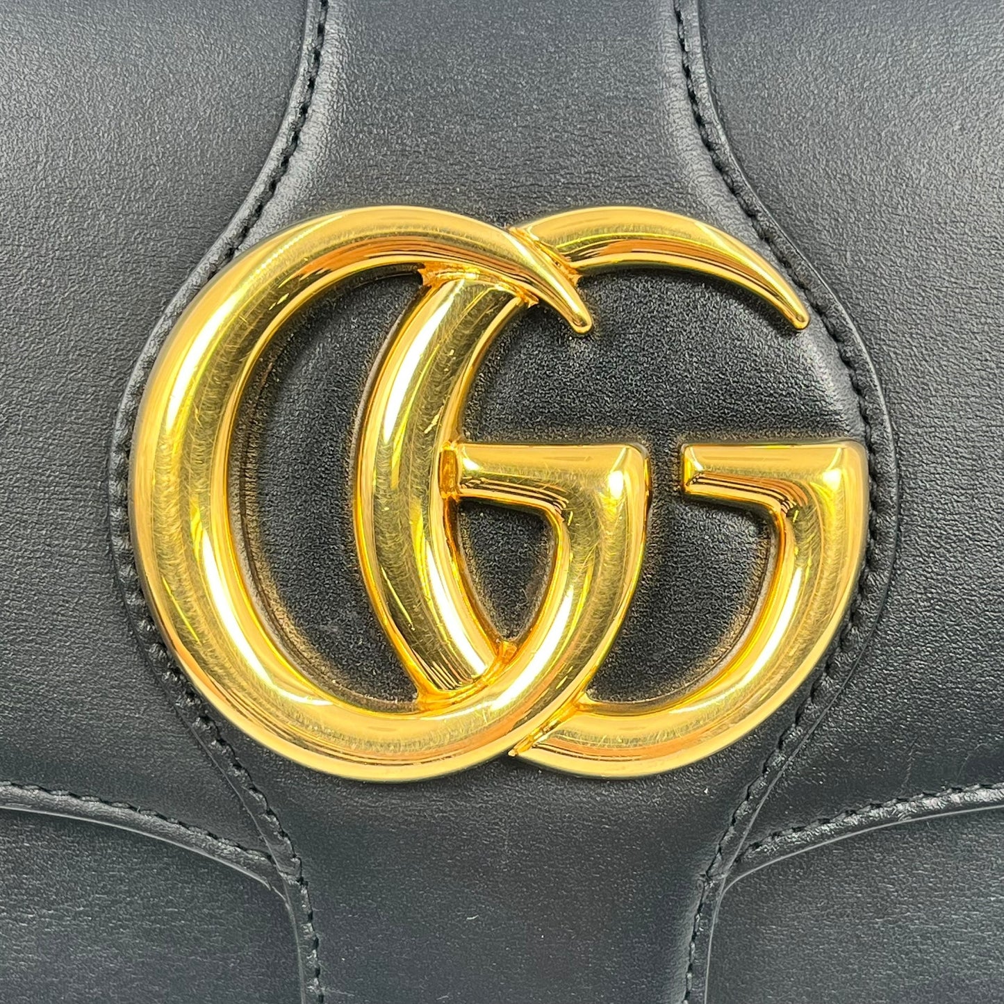 GUCCI Arli small Leather shoulder bag