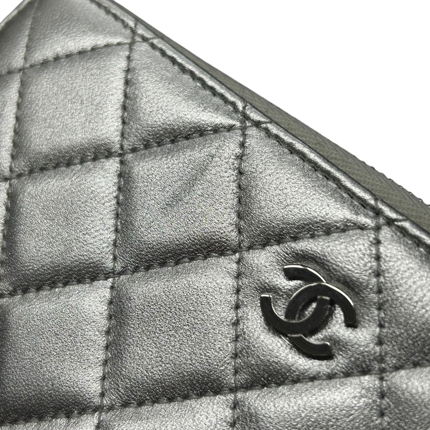 CHANEL Matlass Round Zipper Cocomark Silver