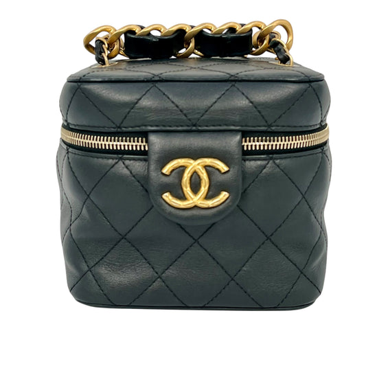 CHANEL Matelasse Small Vanity Chain Shoulder Bag
