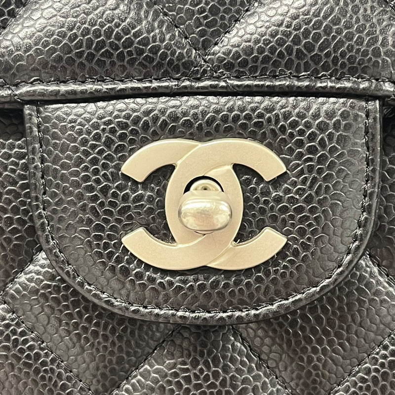 CHANEL Caviar Skin Matelasse Chain Shoulder Bag - Black