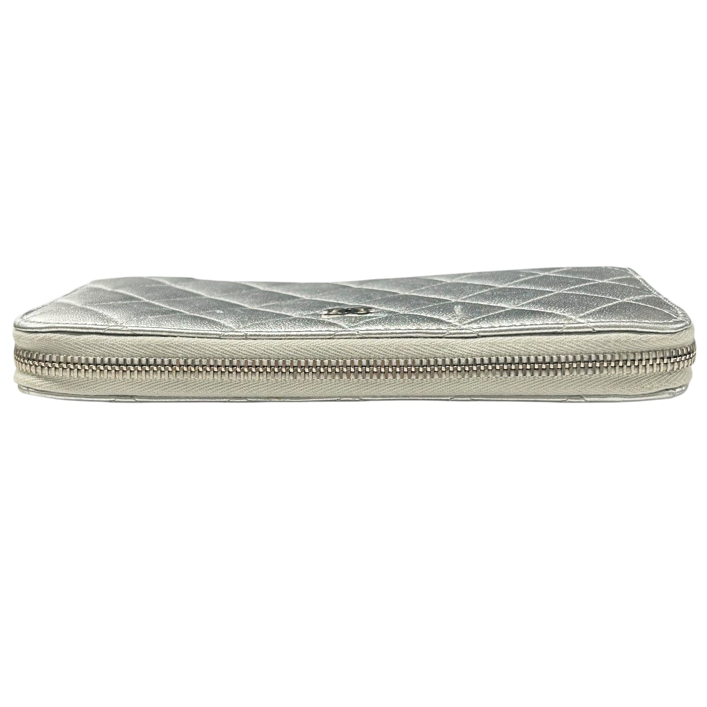 CHANEL Matlass Round Zipper Cocomark Silver