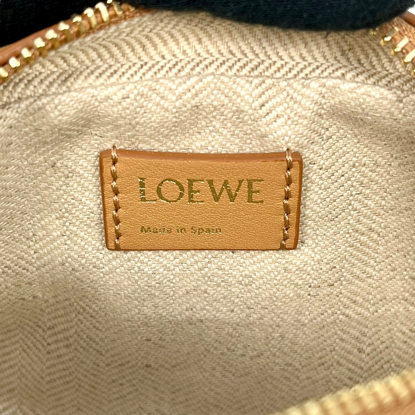 LOEWE amazana nano 2way bag