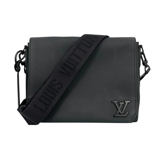 Louis Vuitton Takeoff Messenger PM Calfskin Shoulder Bag - Black 