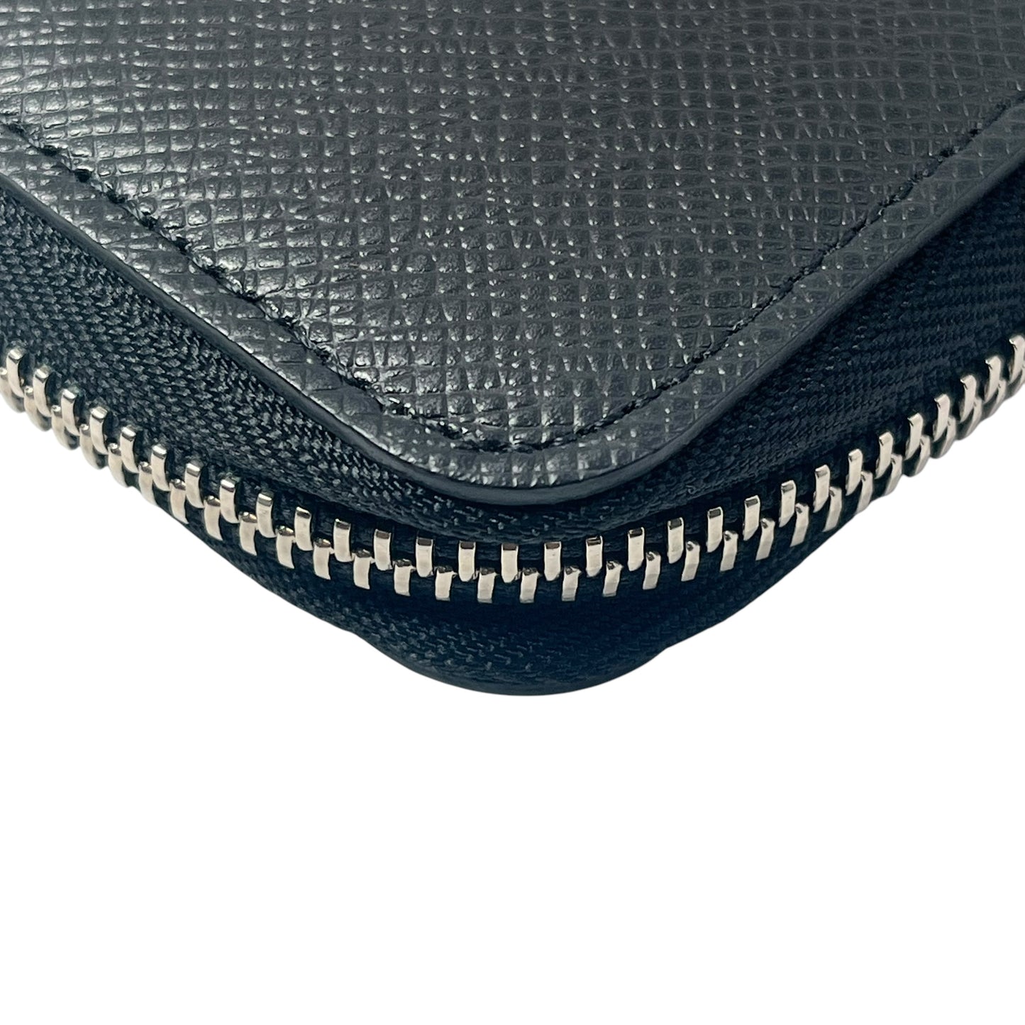 Louis Vuitton Zippy Organiser Black