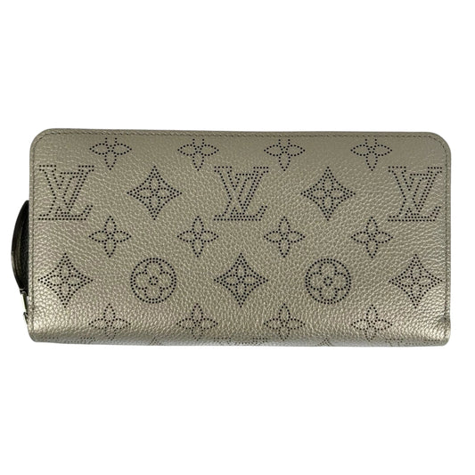 Louis Vuitton Monogram Mahina Long Wallet - Silver